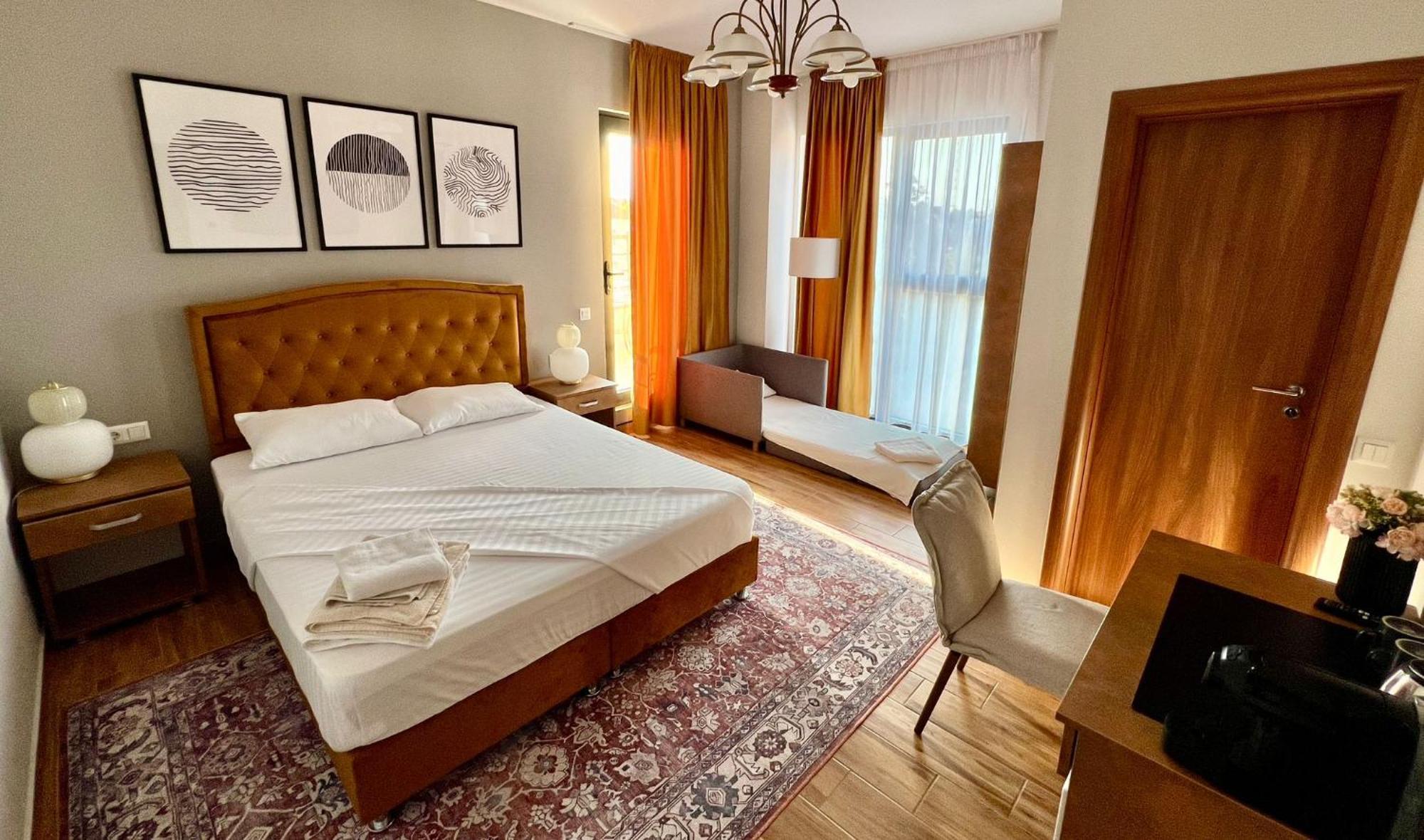 Hotel Fantazia Oradea - Self Check In & Out Exteriér fotografie